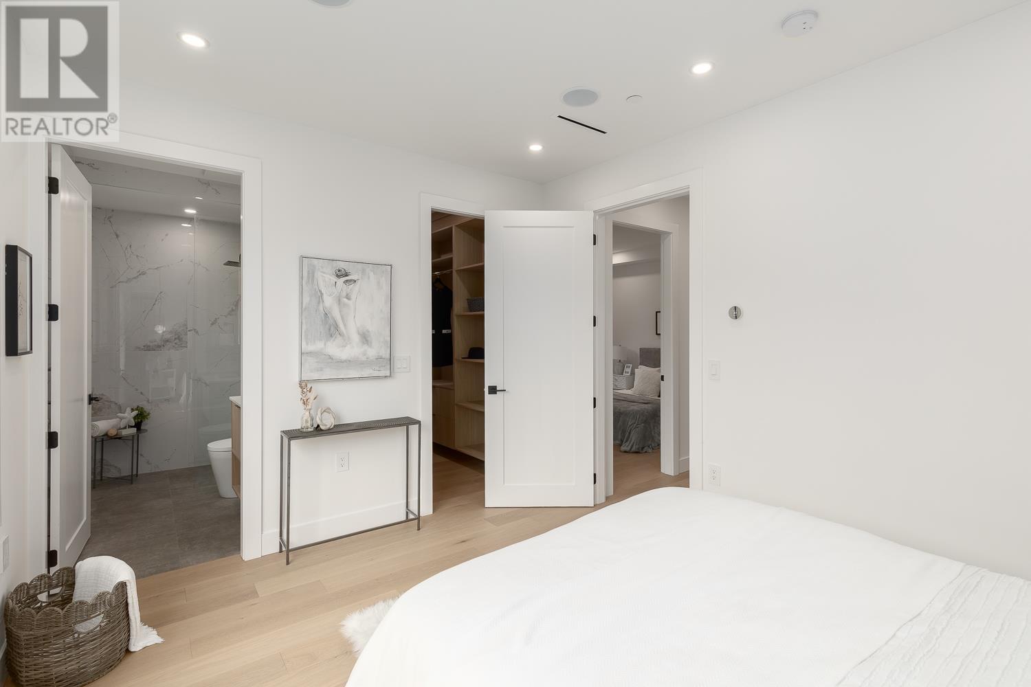 B 3538 W 14TH AVENUE, Vancouver real estate listing R2992539
