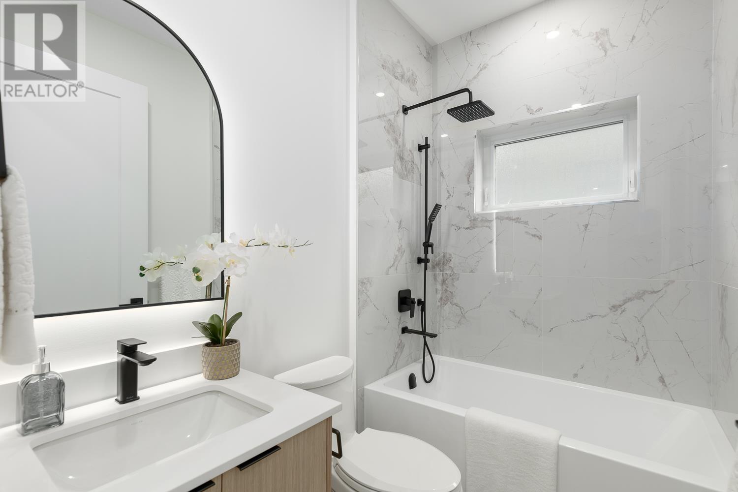 B 3538 W 14TH AVENUE, Vancouver real estate listing R2992539