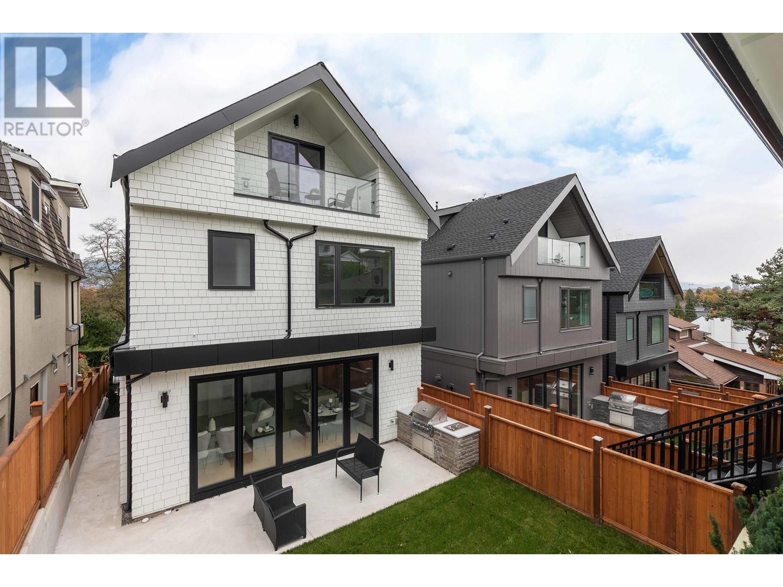 B 3538 W 14TH AVENUE, Vancouver real estate listing R2992539