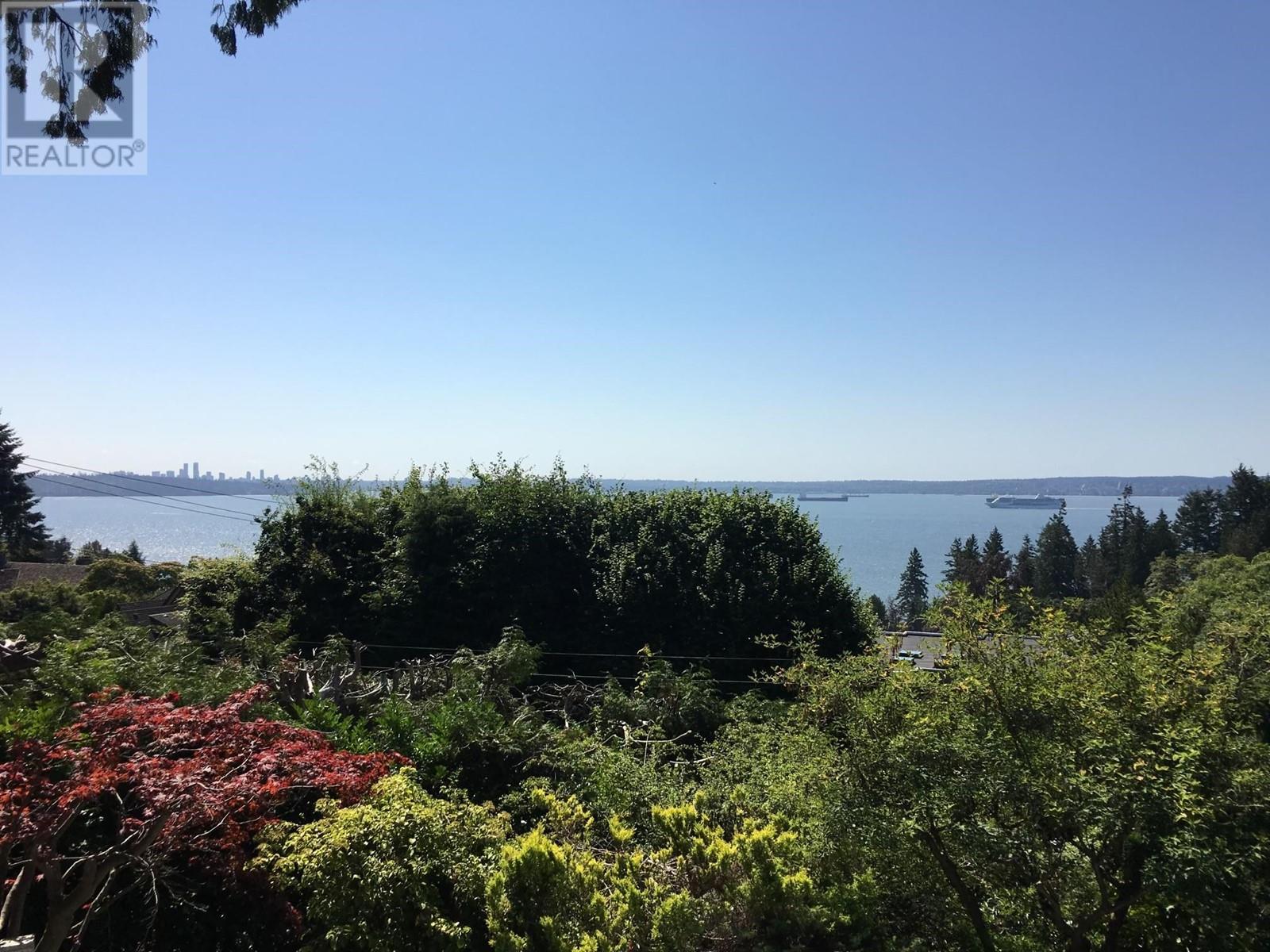 3519 MATHERS AVENUE, West Vancouver