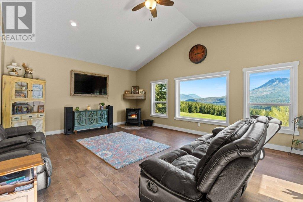 Photo 26 of 1410 Yankee Flats Road, Salmon Arm BC
