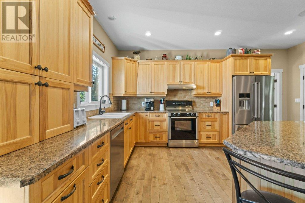 Photo 15 of 1410 Yankee Flats Road, Salmon Arm BC