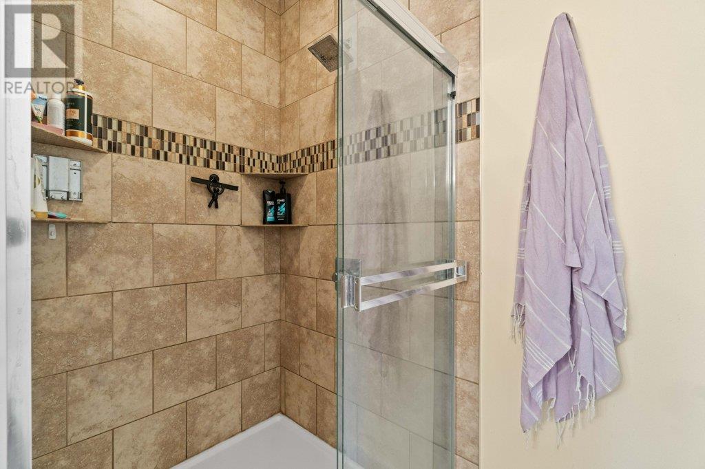 Photo 2 of 1410 Yankee Flats Road, Salmon Arm BC
