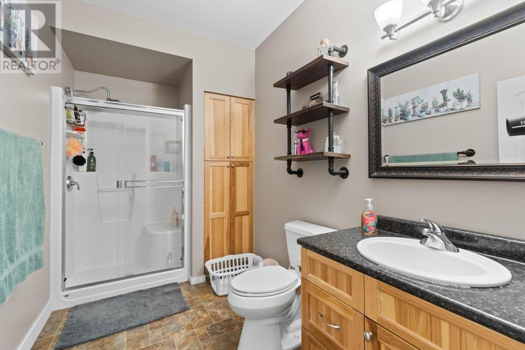 Photo 9 of 1410 Yankee Flats Road, Salmon Arm BC