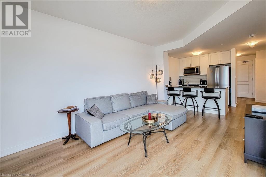 Photo 4 of 10 Mallard Trail Unit 434, Waterdown ON
