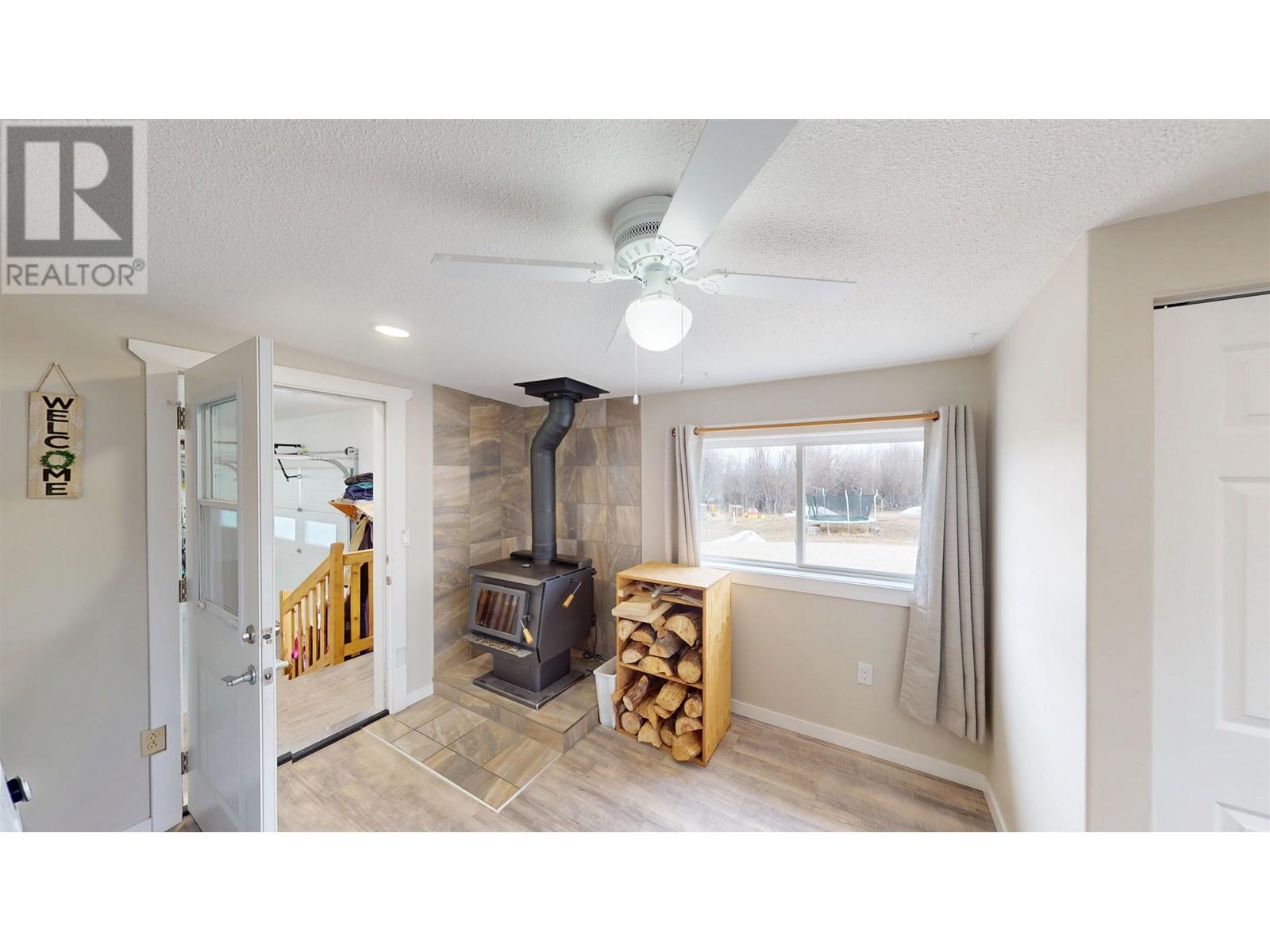 13610 WOLSEY SUBDIV, Charlie Lake