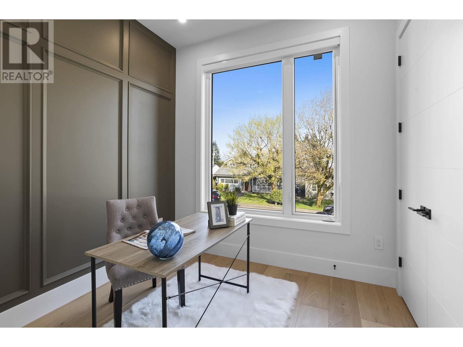 827 CHESTNUT STREET, New Westminster