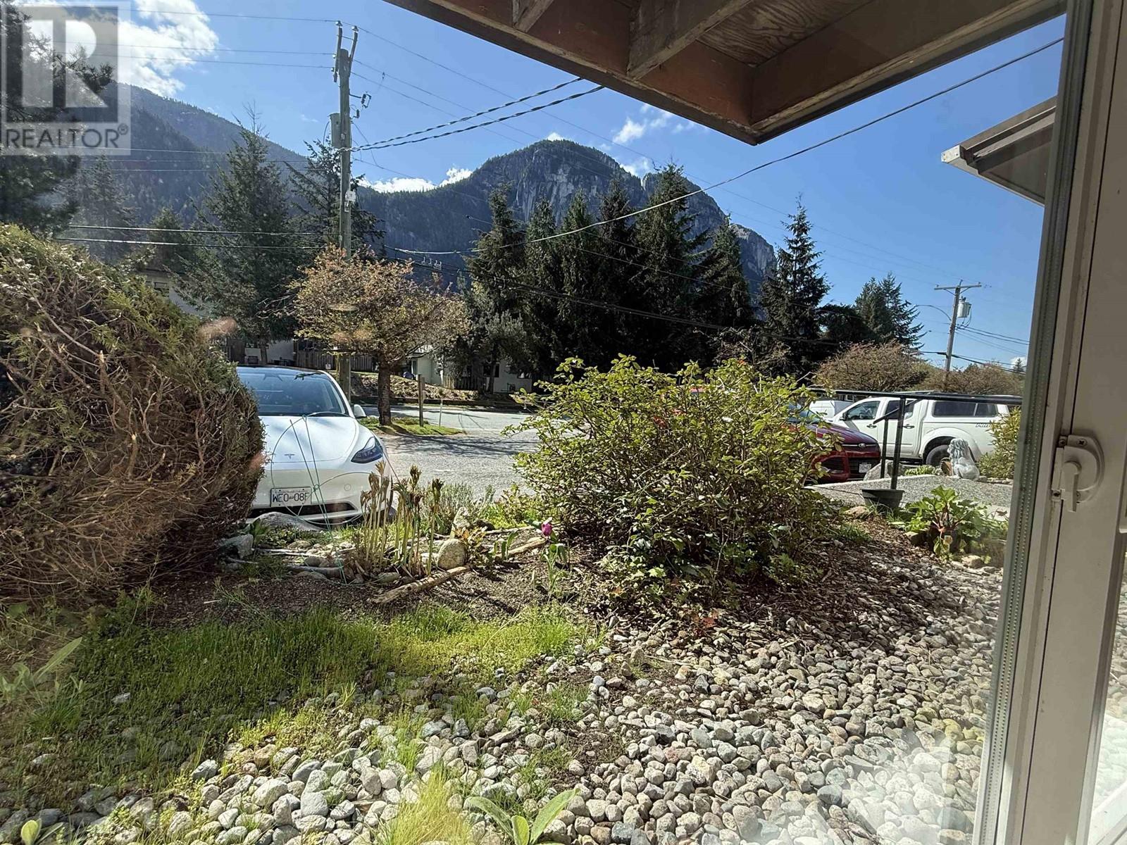 26 38175 WESTWAY AVENUE, Squamish real estate listing R2968483
