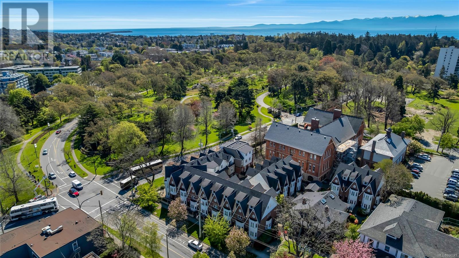 13 675 Superior Street, Victoria