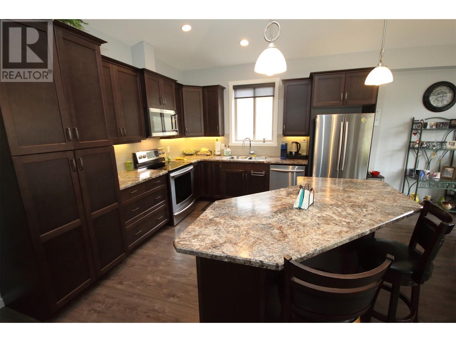 6833 Meadows Drive Unit# 37, Oliver