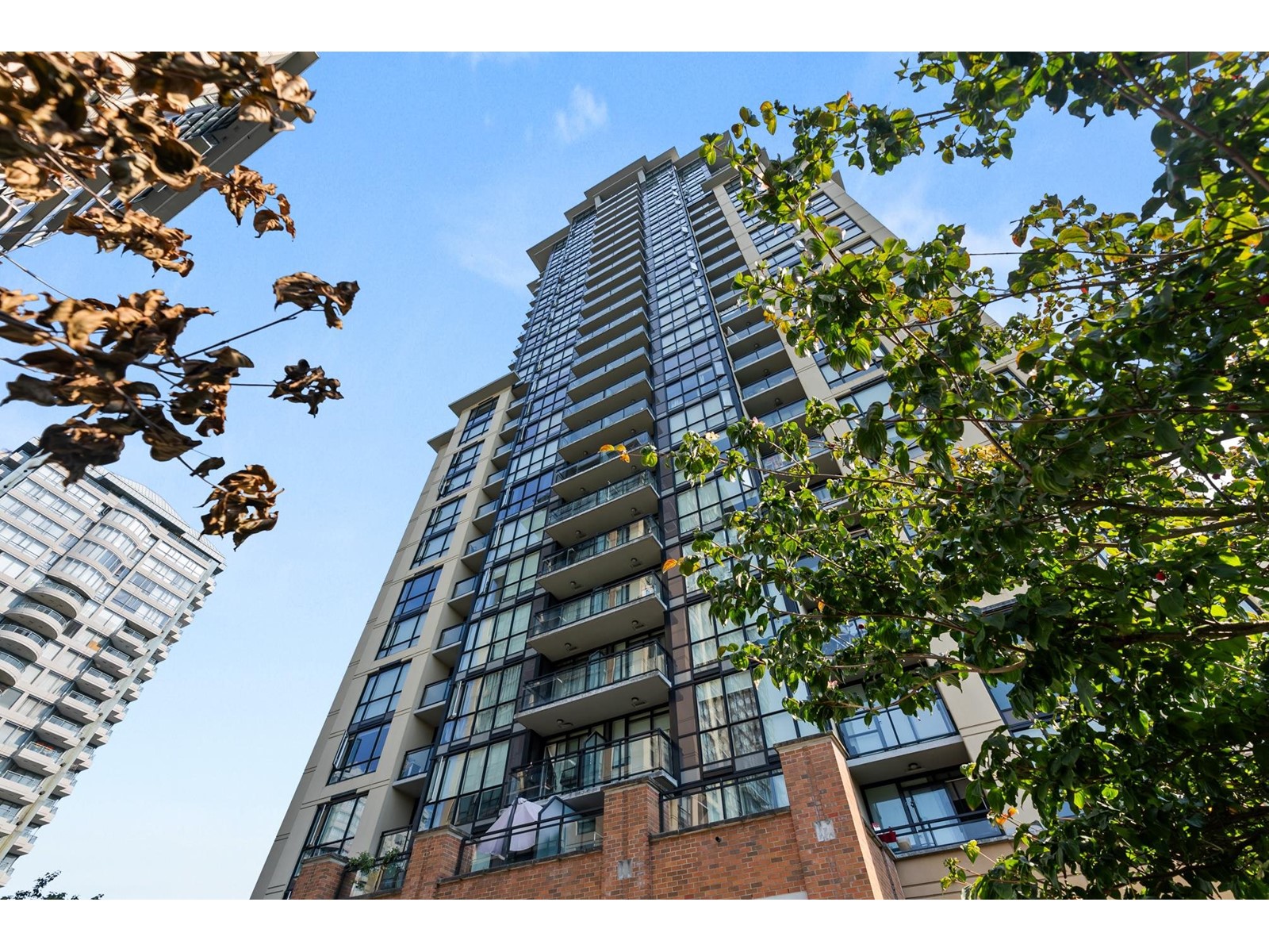 1903 10777 UNIVERSITY DRIVE, Surrey