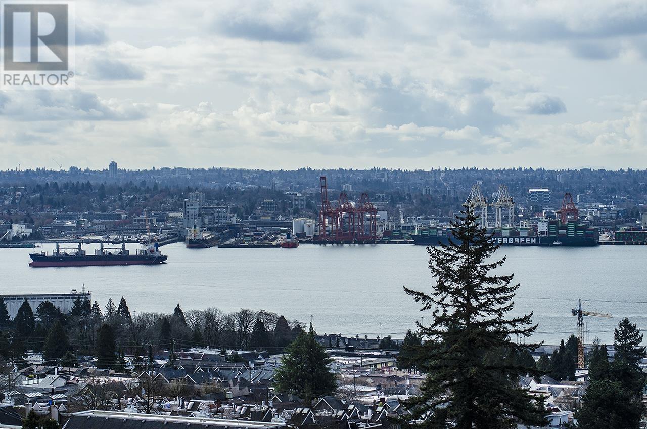 1103 140 E KEITH ROAD, North Vancouver