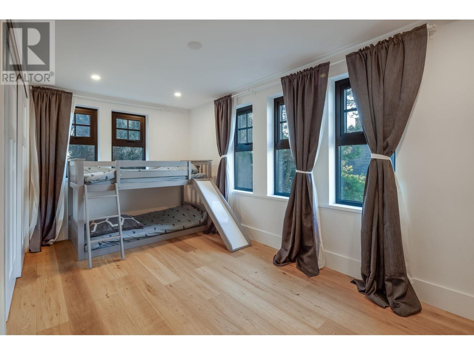 614 FOURTH AVENUE, New Westminster