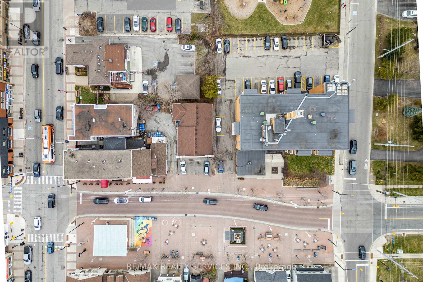 Photo 41 of 10 Main Street, Mississauga ON