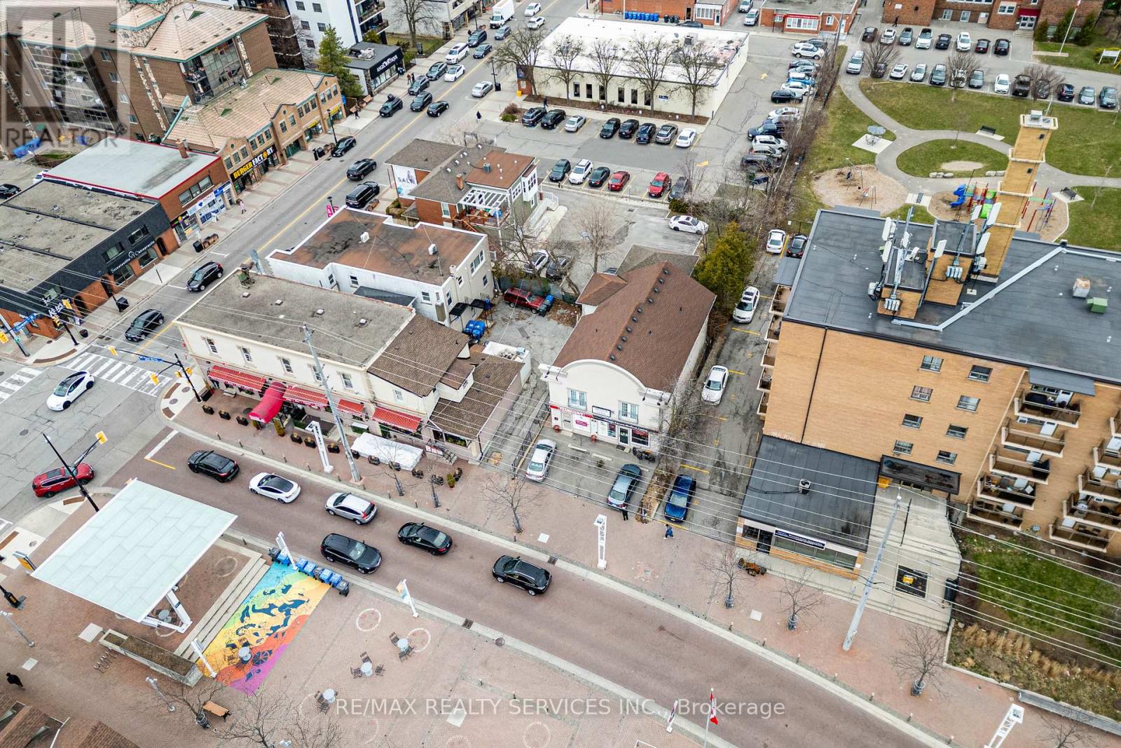 Photo 42 of 10 Main Street, Mississauga ON