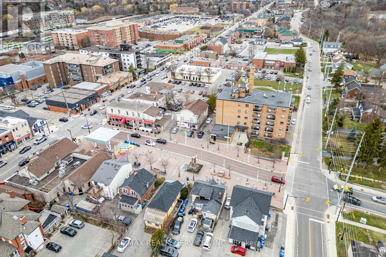 Photo 43 of 10 Main Street, Mississauga ON