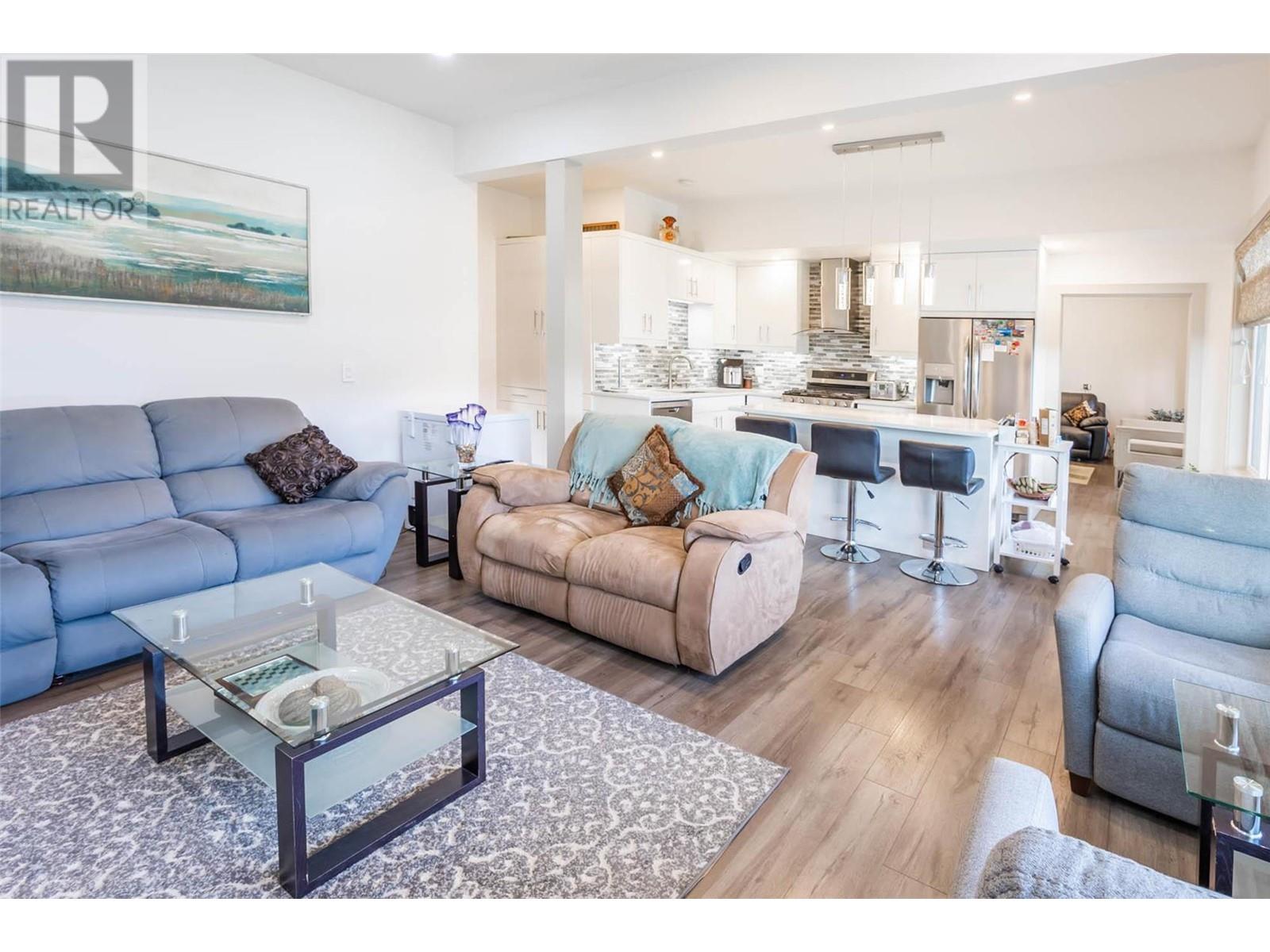  11938 Oceola Road, Lake Country