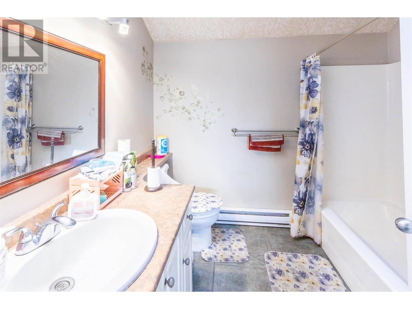  11938 Oceola Road, Lake Country