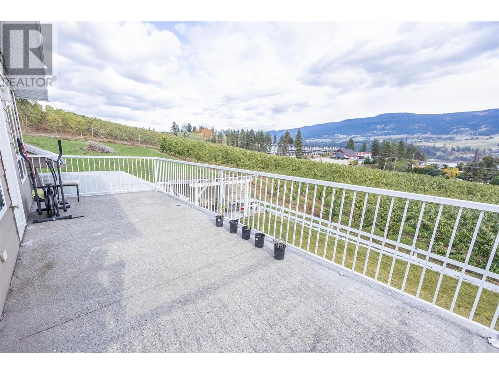  11938 Oceola Road, Lake Country