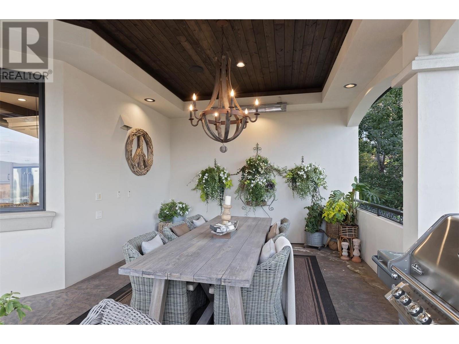 1113 Parkbluff Lane, Kelowna