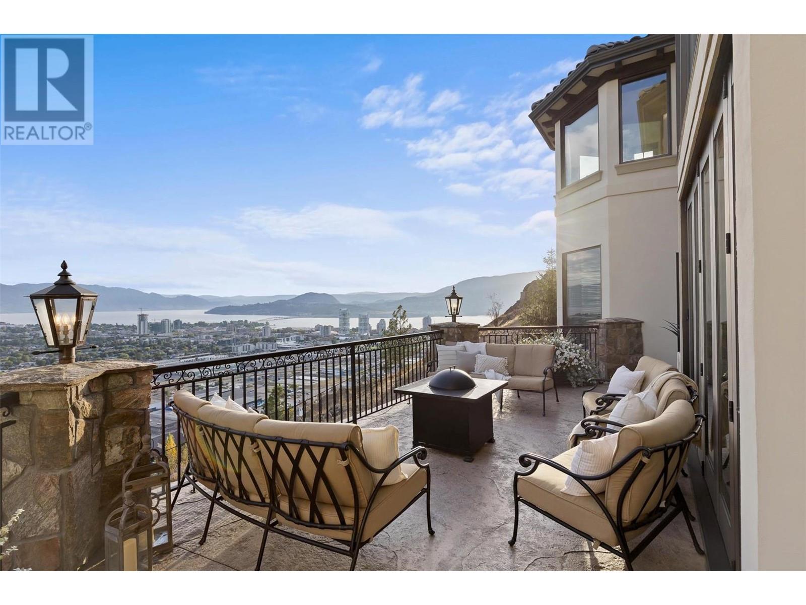 1113 Parkbluff Lane, Kelowna
