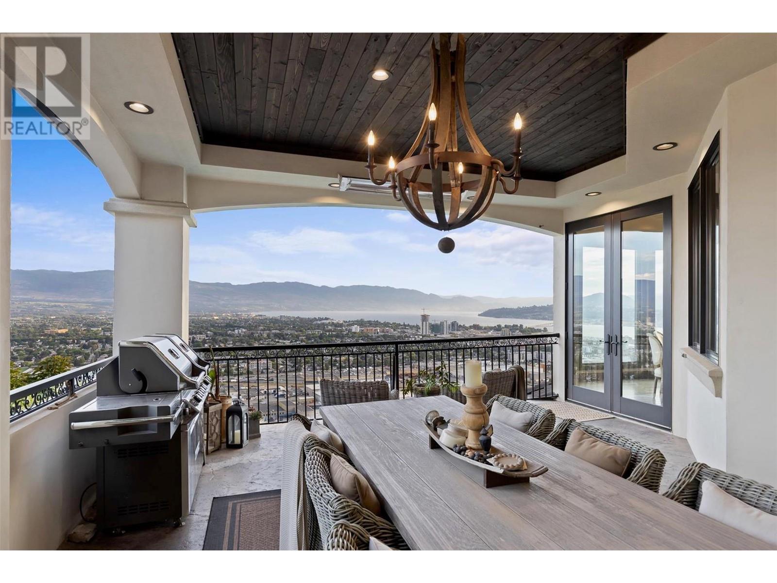 1113 Parkbluff Lane, Kelowna