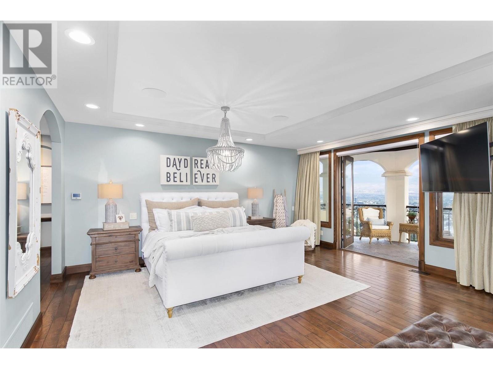 1113 Parkbluff Lane, Kelowna