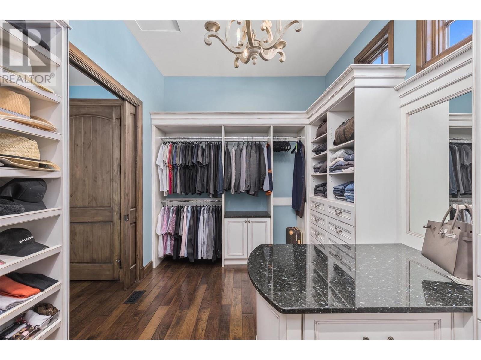 1113 Parkbluff Lane, Kelowna