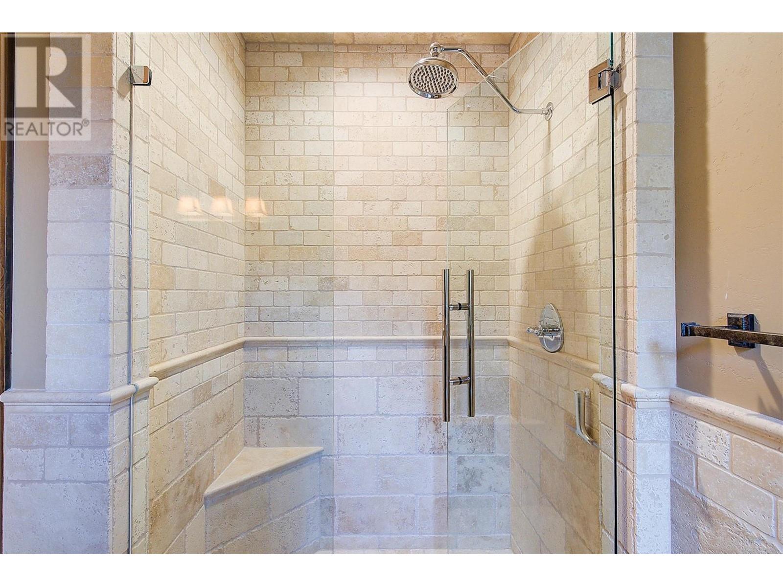 1113 Parkbluff Lane, Kelowna