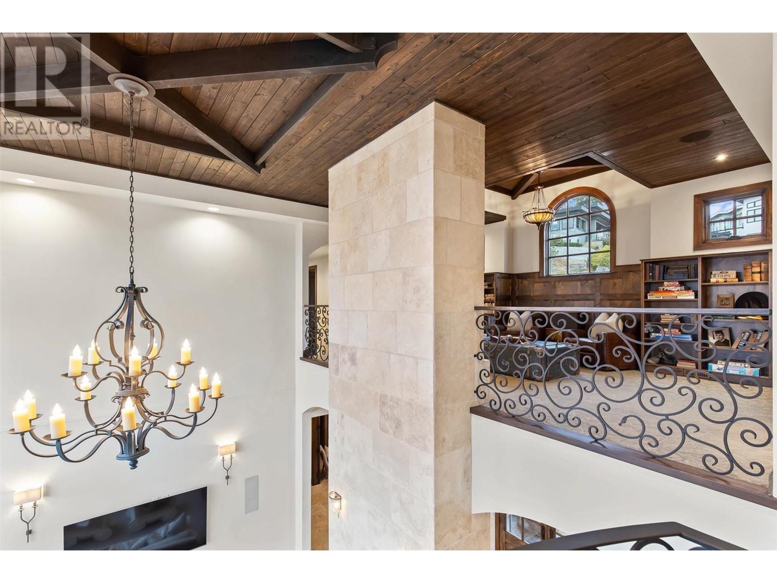 1113 Parkbluff Lane, Kelowna
