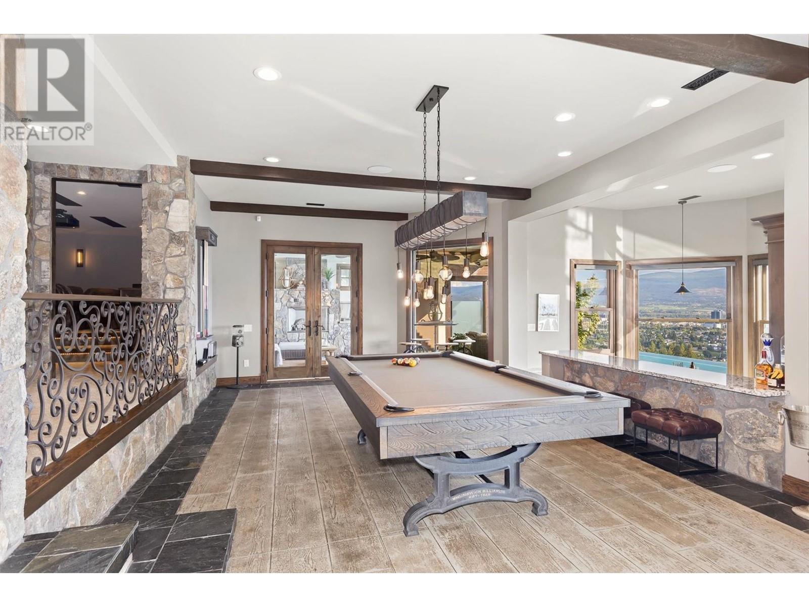 1113 Parkbluff Lane, Kelowna