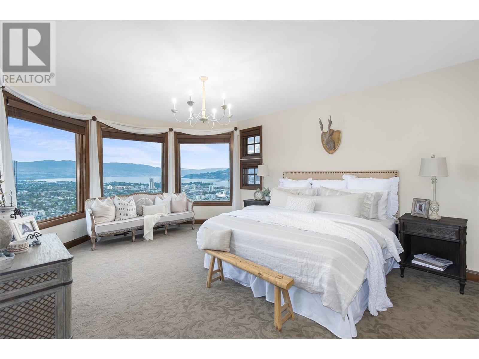 1113 Parkbluff Lane, Kelowna