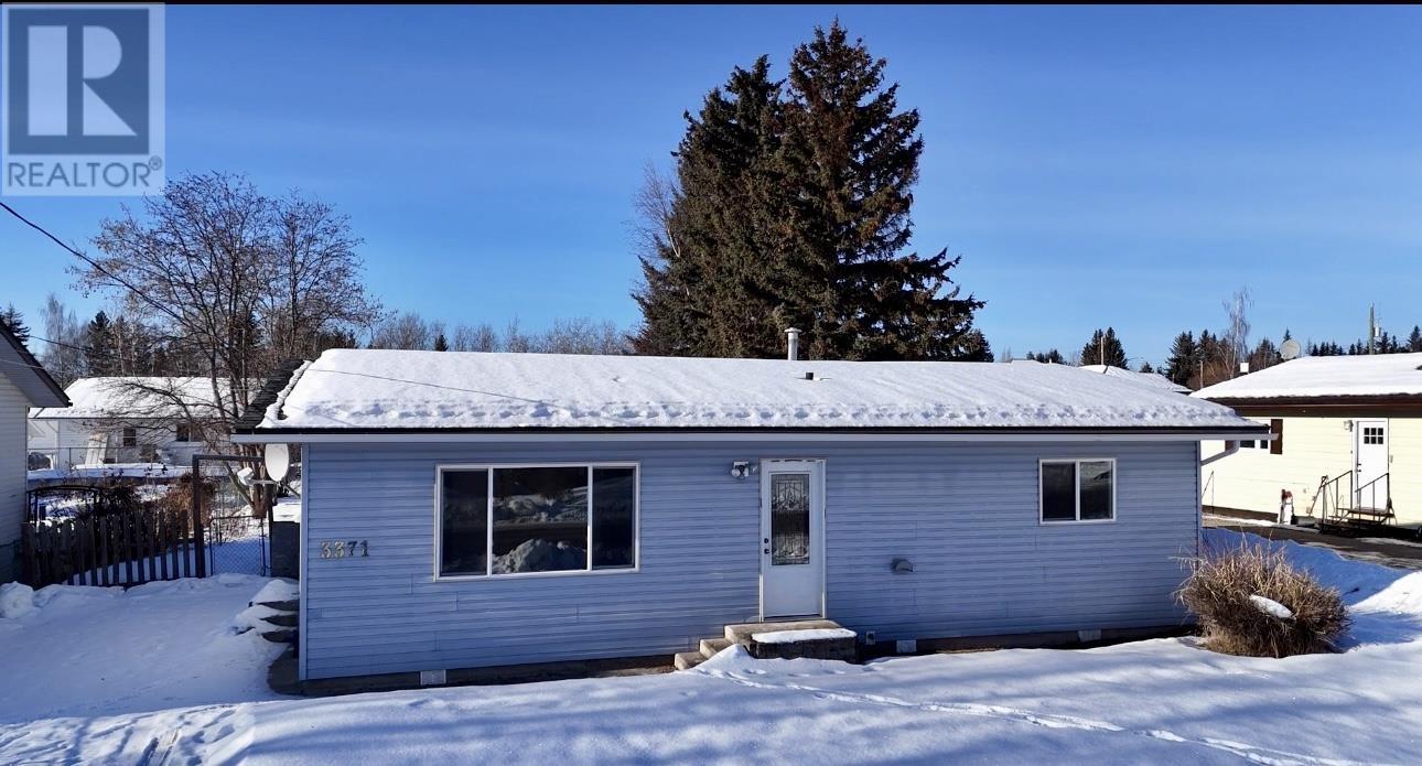 3371 HAMILTON AVENUE, Vanderhoof