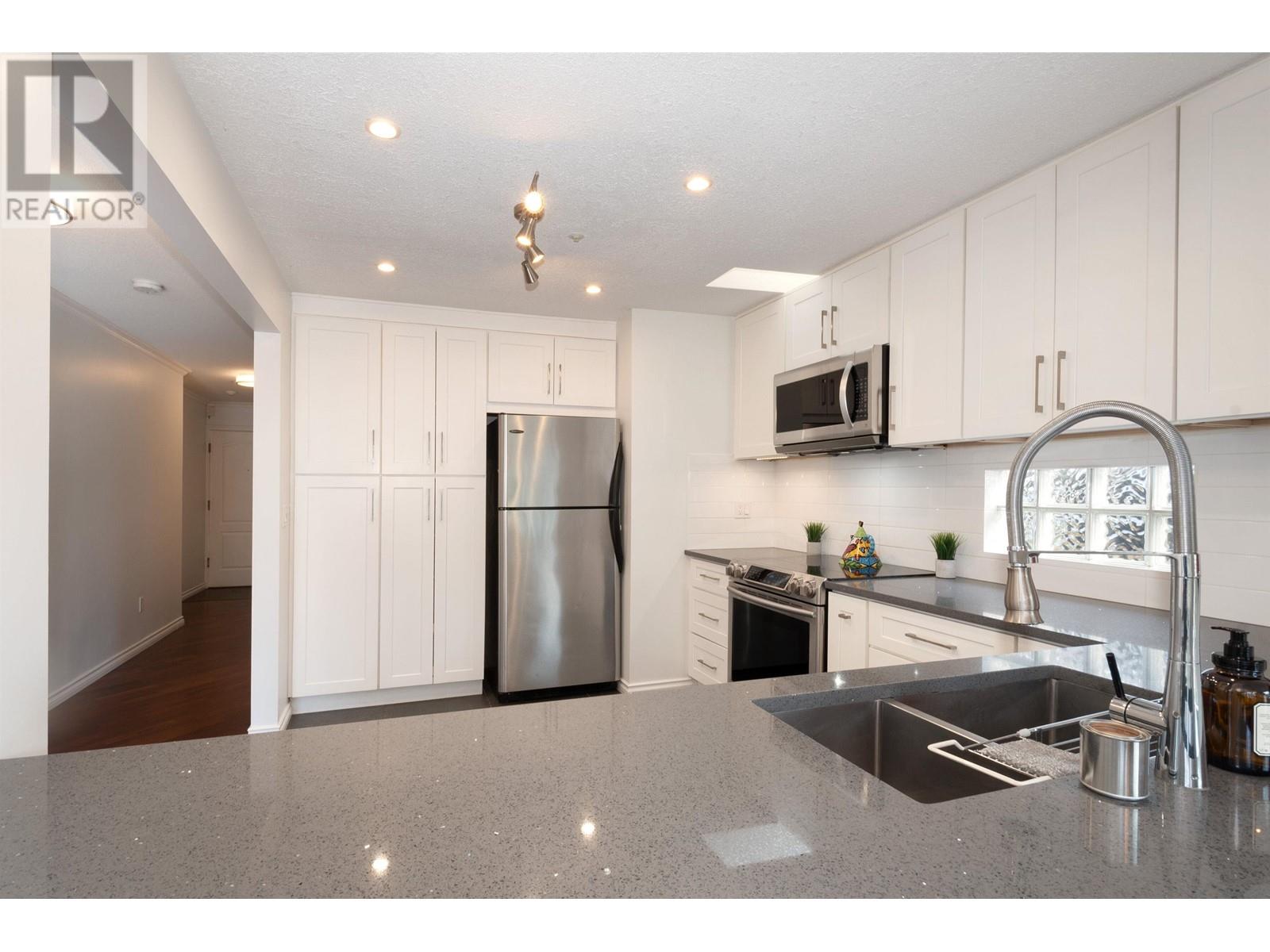 202 1959 W 2ND AVENUE, Vancouver real estate listing R2992807