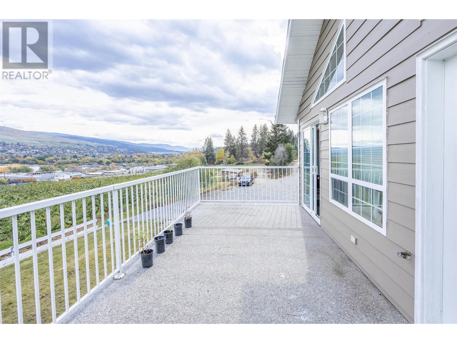  11938 Oceola Road, Lake Country