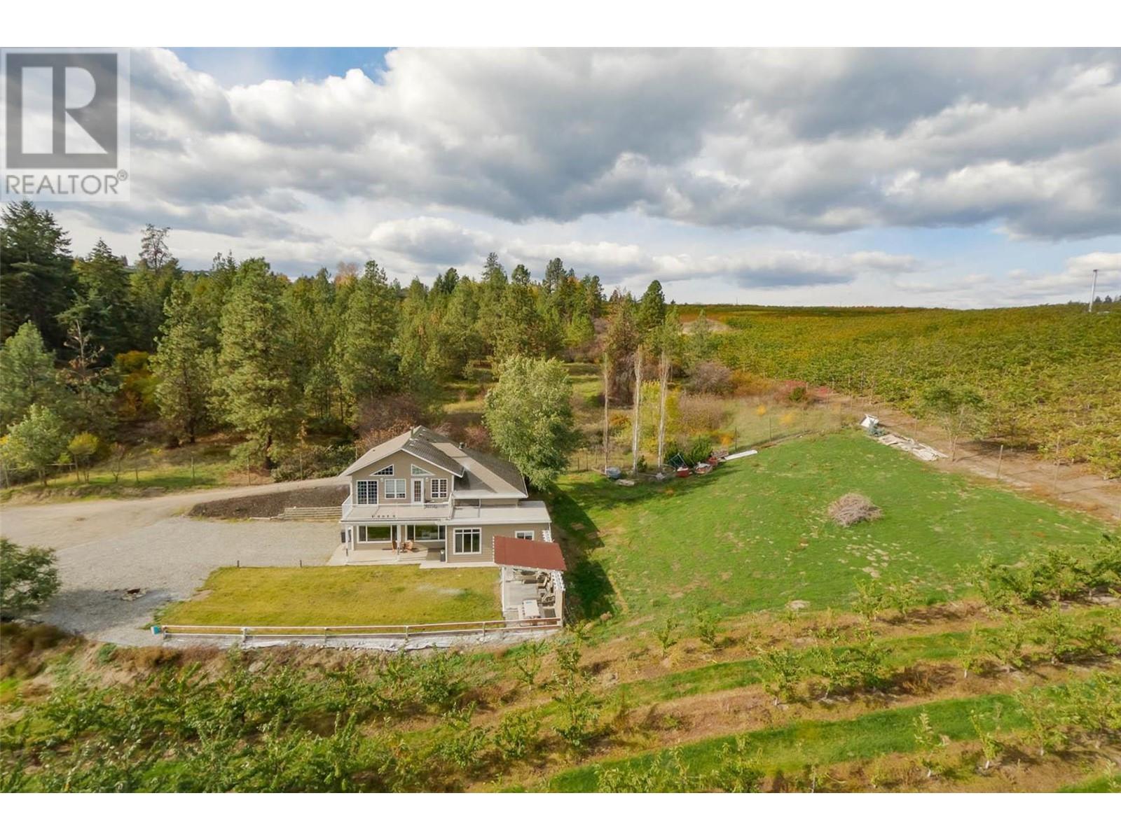  11938 Oceola Road, Lake Country