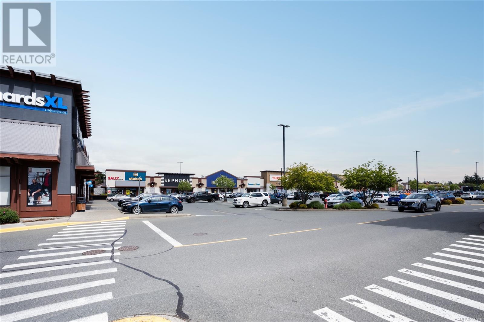 653 Madrona Ridge, Langford real estate listing 986118
