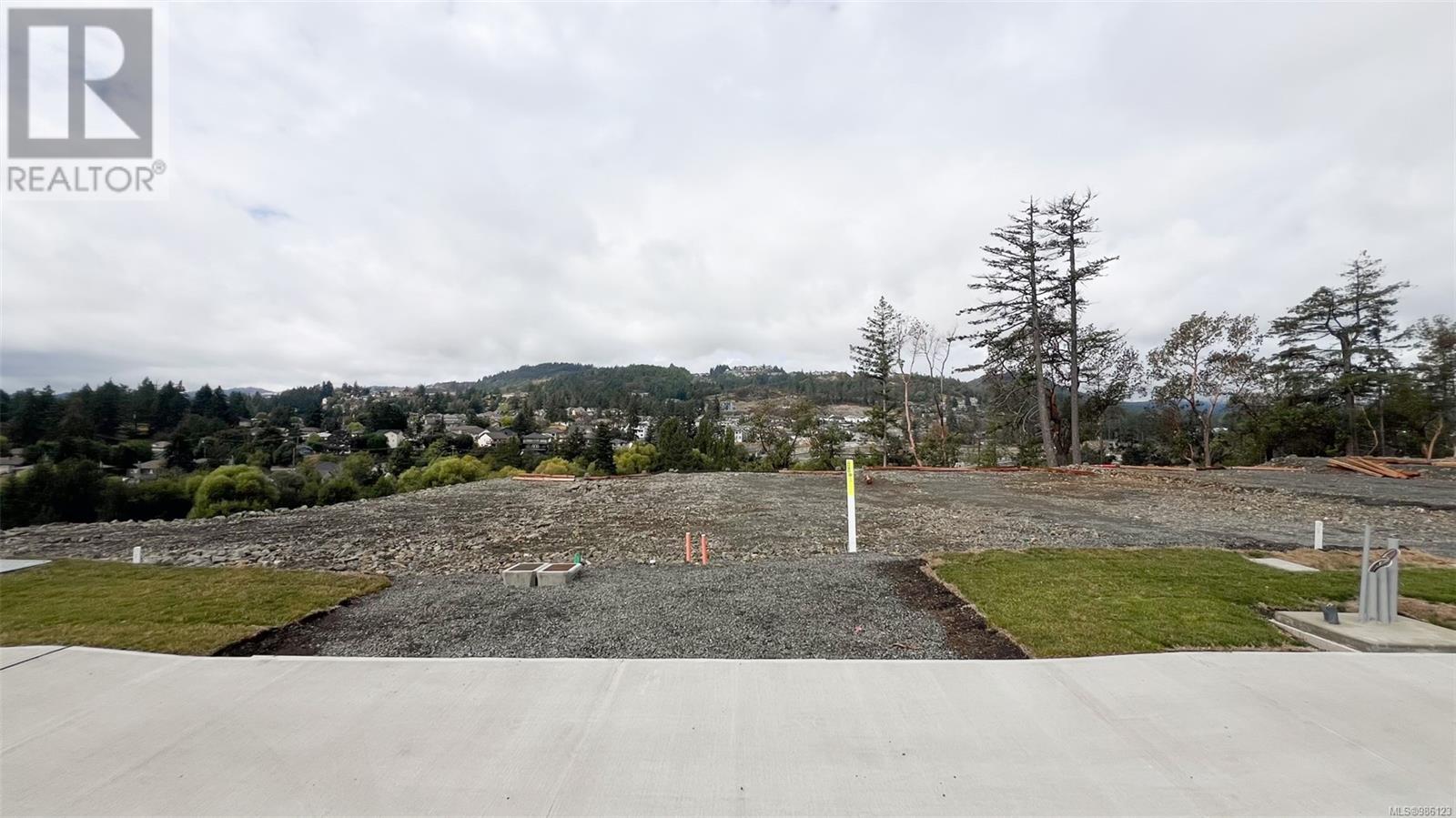 659 Madrona Ridge, Langford real estate listing 986123