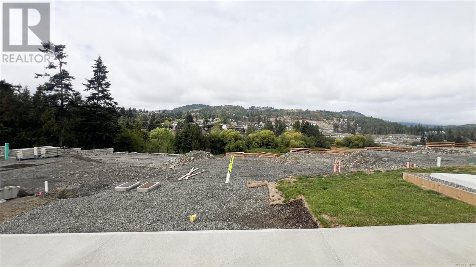 617 Madrona Ridge, Langford real estate listing 986125