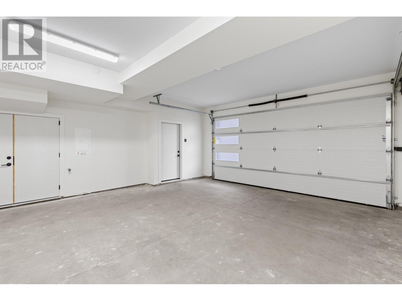 Photo 3 of 1463 Inkar Road Unit 7, Kelowna BC