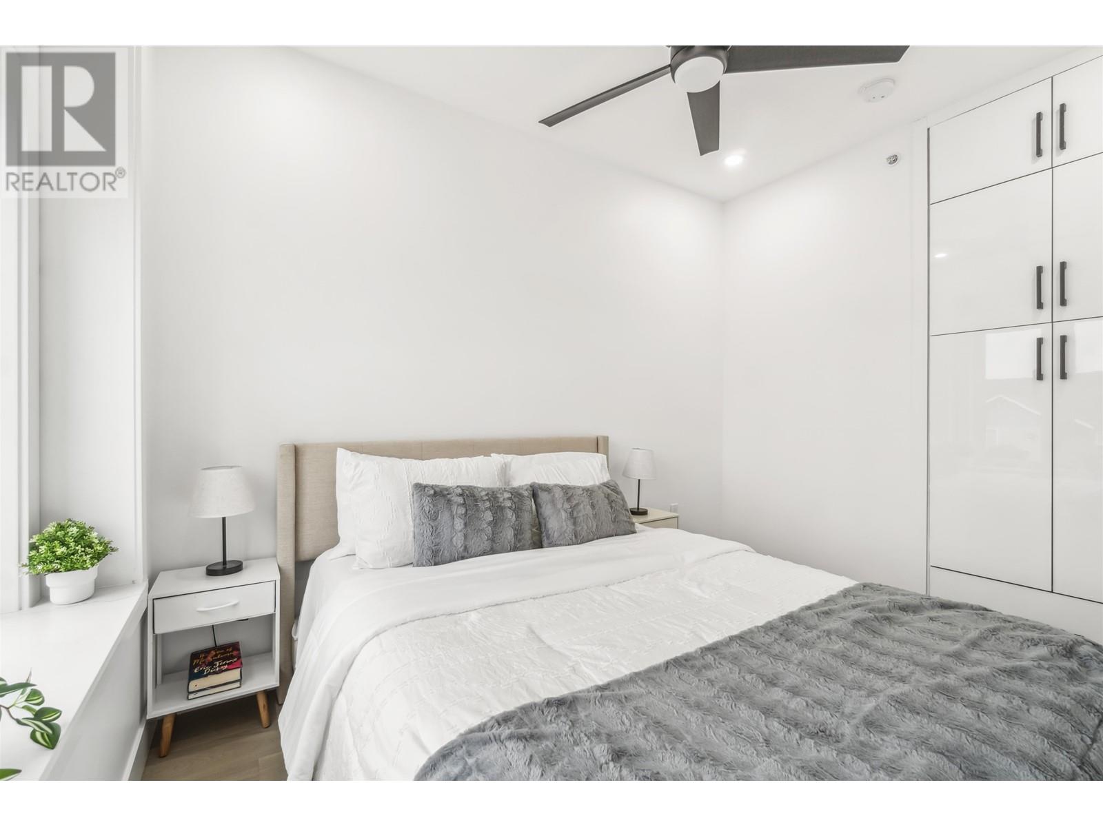 Photo 26 of 2 5737 Clarendon Street, Vancouver BC