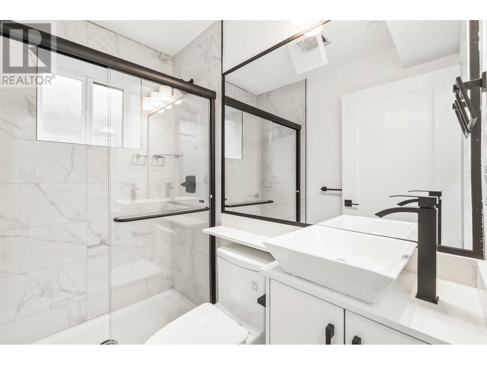 Photo 29 of 2 5737 Clarendon Street, Vancouver BC