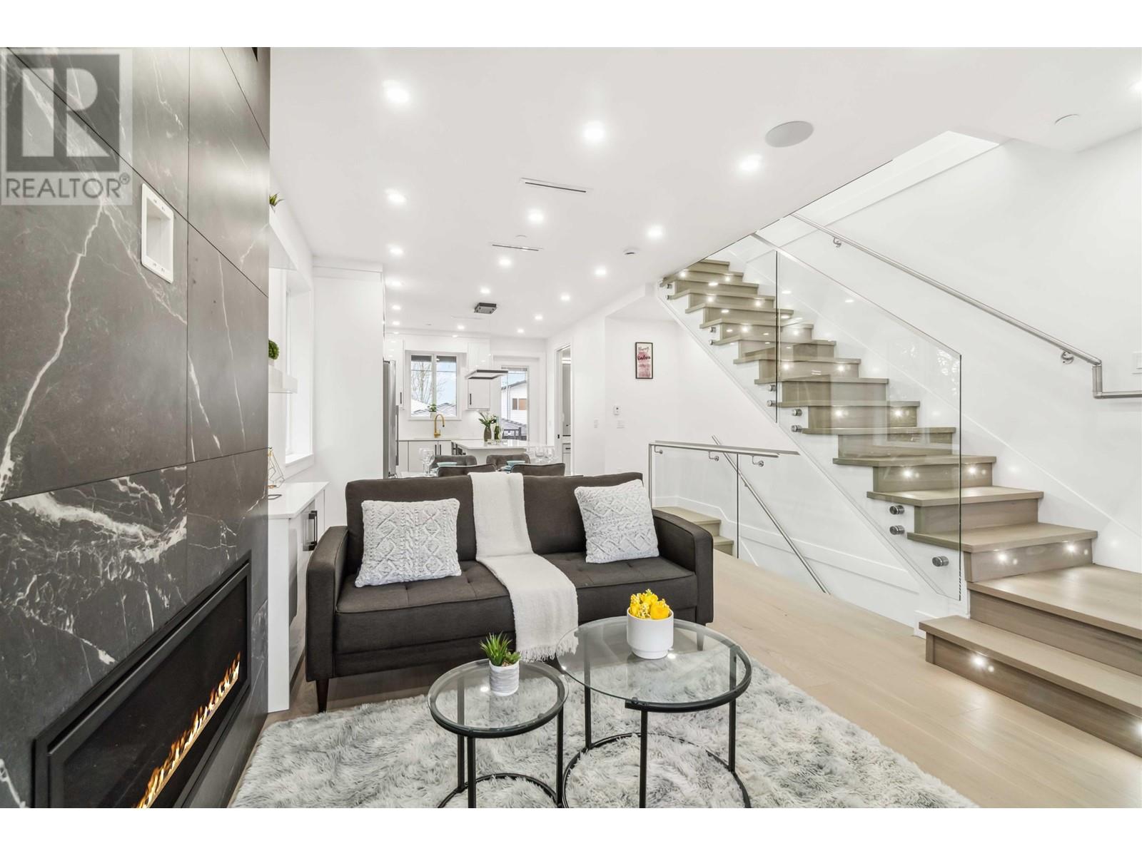 Photo 7 of 2 5737 Clarendon Street, Vancouver BC