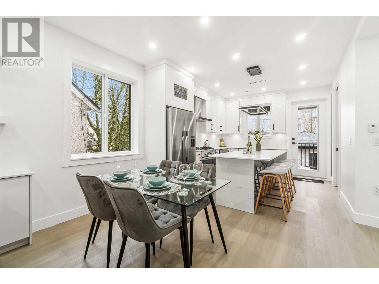 Photo 8 of 2 5737 Clarendon Street, Vancouver BC