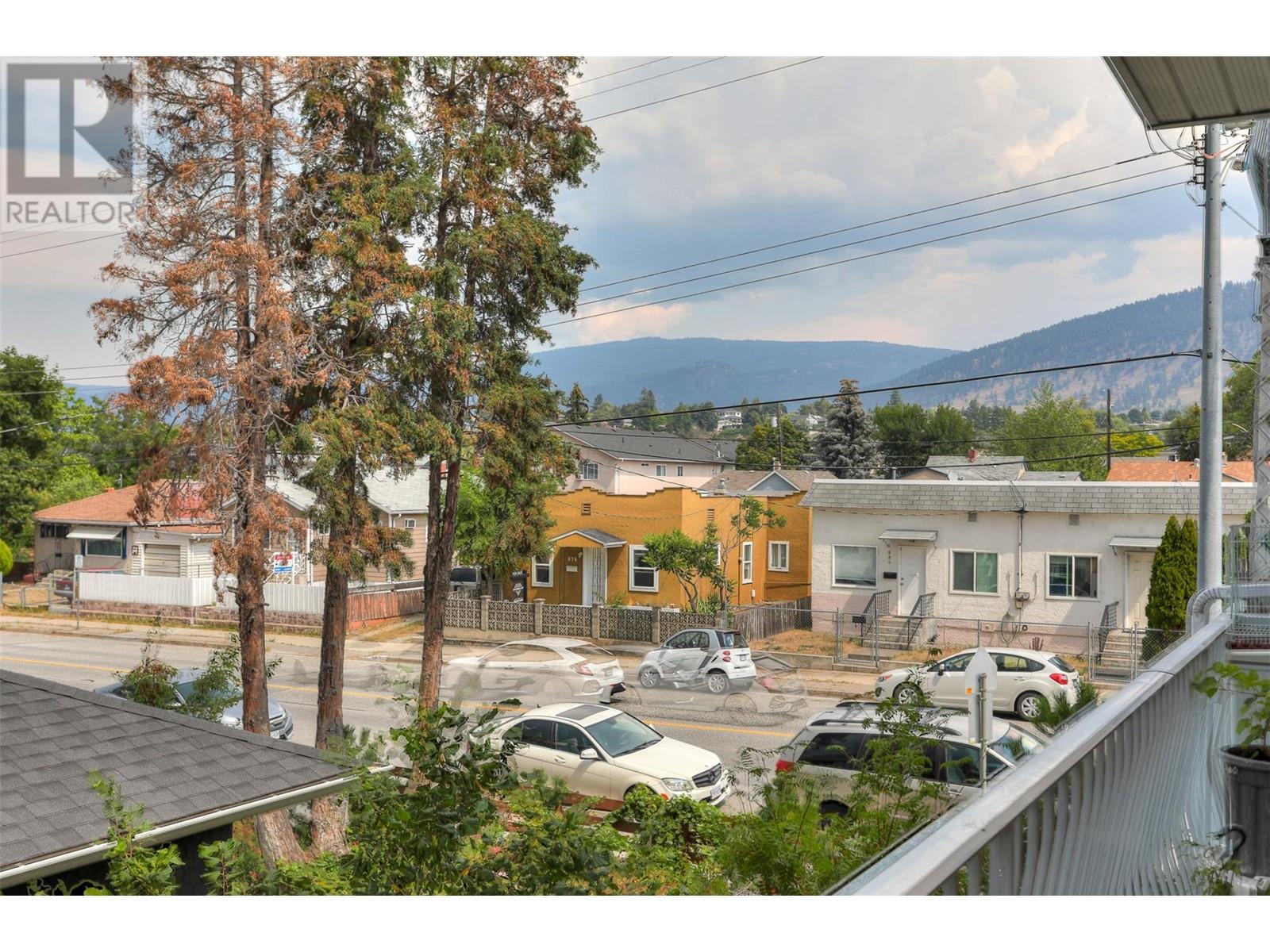 203 95 ECKHARDT Avenue, Penticton