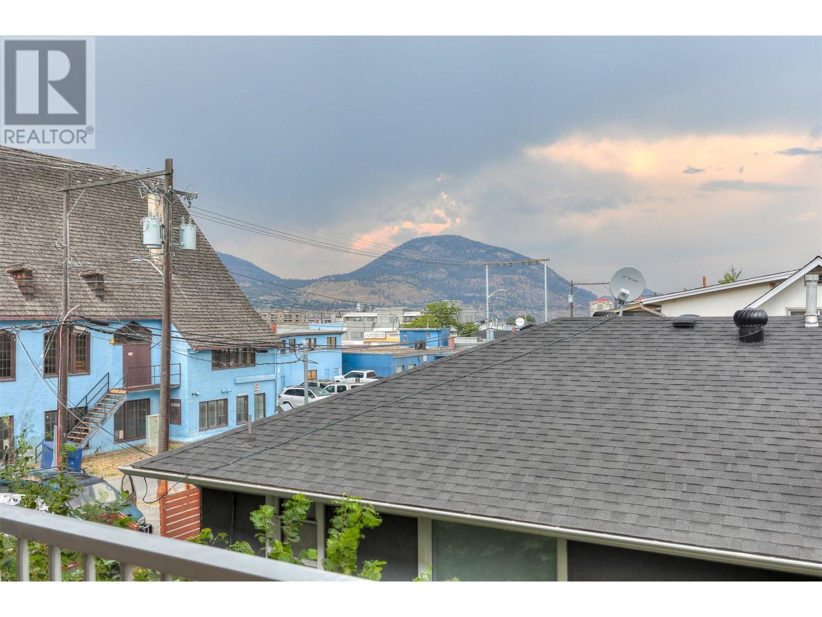 203 95 ECKHARDT Avenue, Penticton