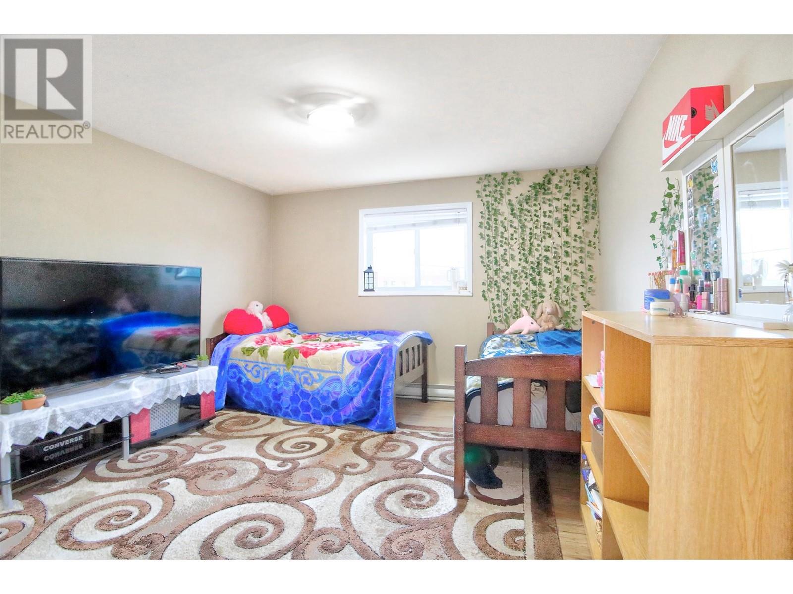 203 95 ECKHARDT Avenue, Penticton