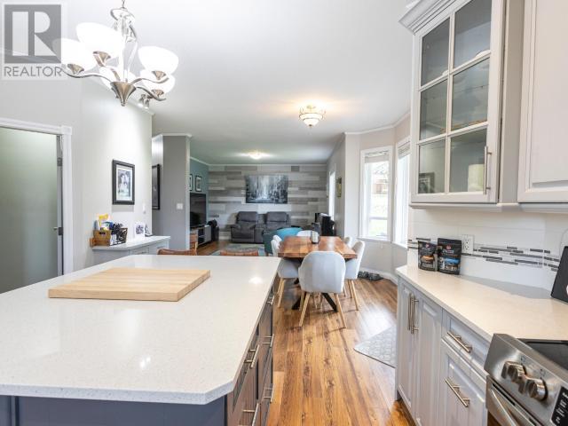 7160 KEMANO STREET, Powell River