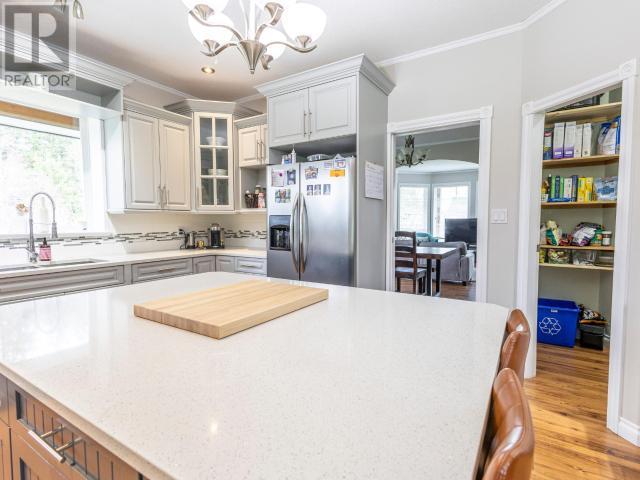 7160 KEMANO STREET, Powell River