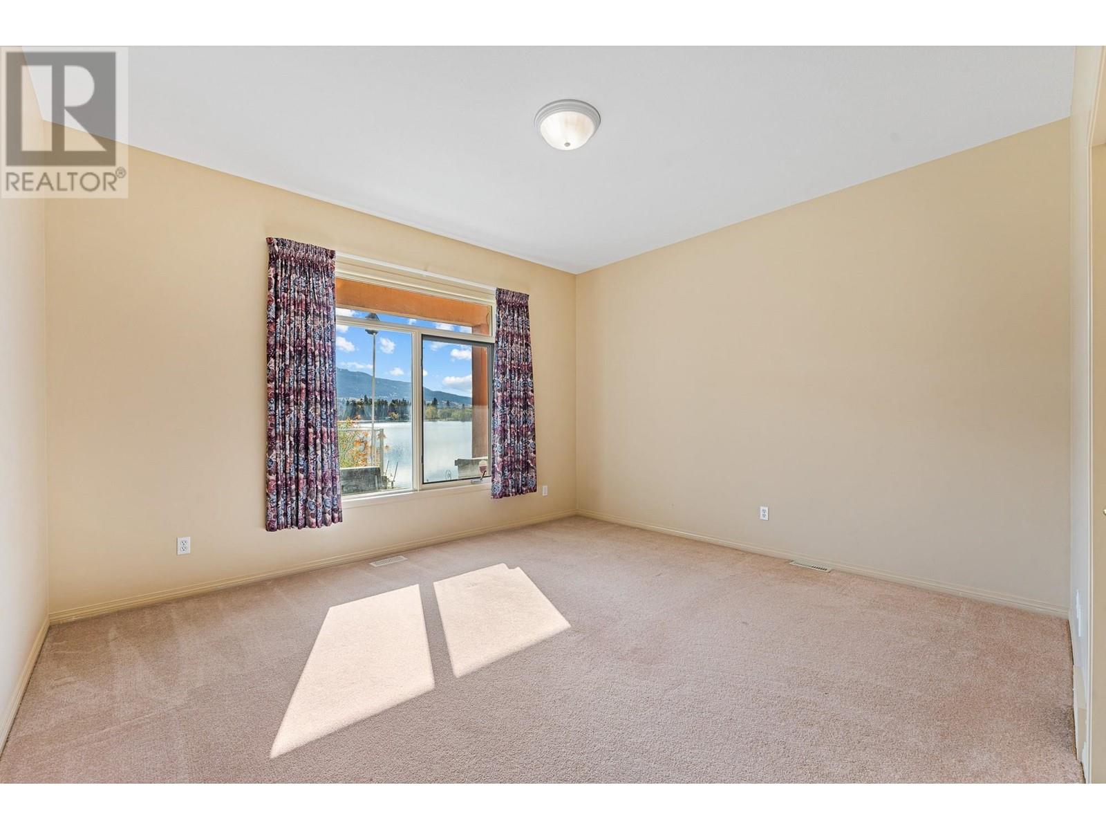 3 17211 Thomson Road, Lake Country